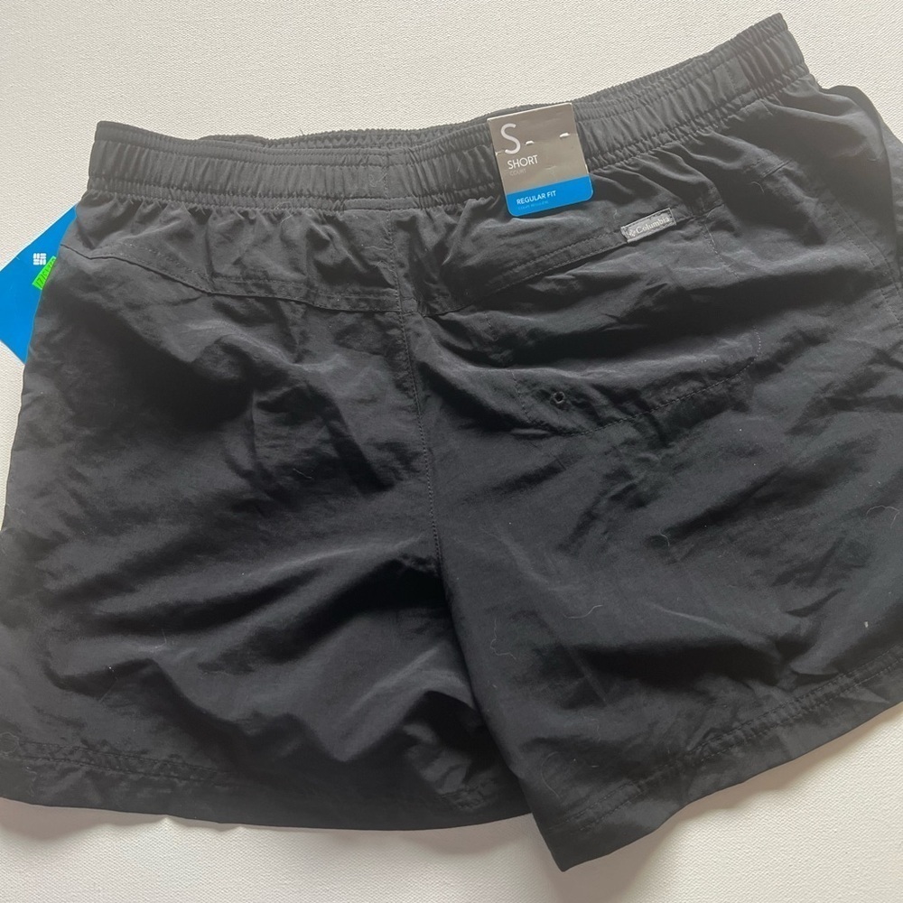 NWT Columbia Women's Hike 5" Shorts Black Size Small (F2) - Picture 4 of 6
